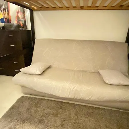 Bel Apt Avec Veranda Place General De Gaulle By Weekome