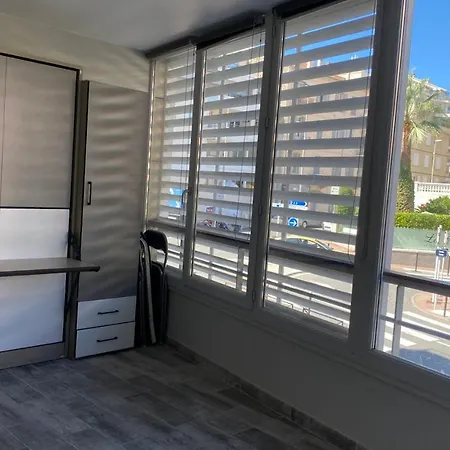 アパート Bel Apt Avec Veranda Place General De Gaulle By Weekome アンティーブ