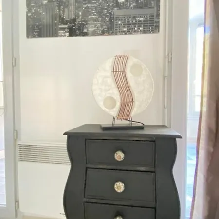 Bel Apt Avec Veranda Place General De Gaulle By Weekome * アンティーブ